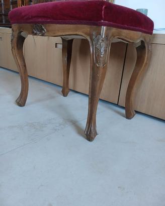 Puof ottomano in stile chippendale