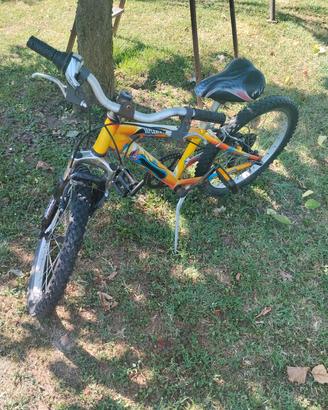 Bicicletta Mountain-Bike da bimbo 24" 6-8  anni.