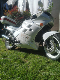 Honda vfr 750 f