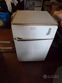 Frigorifero vintage FIAT anni 50 con libretto orig