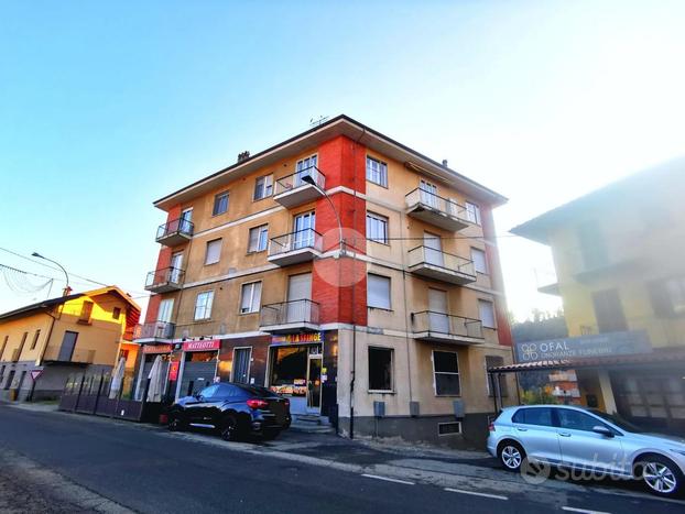 3 LOCALI A LANZO TORINESE