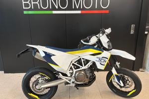 Husqvarna 701 Supermoto