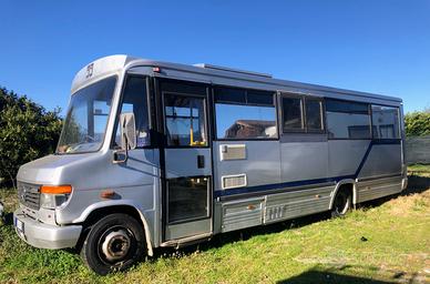 Mercedes benz 814D