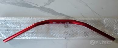 Manubrio rizoma rosso