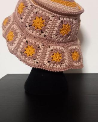 Cappello donna uncinetto