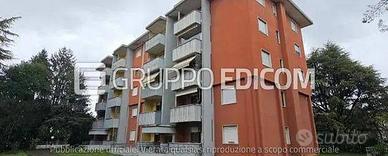 Immobile in asta di 112 m² con 4 locali e box auto