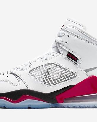 Nike Jordan Mars 270