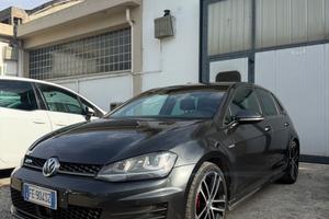 Volkswagen Golf GTD 2.0 TDI DSG 5p. Business BlueM