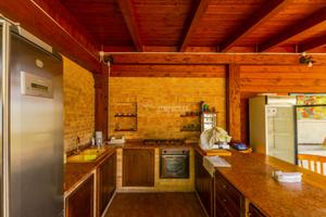 VILLA ESCLUSIVA CON PISCINA E CAMPO DA TENNIS