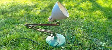 Lampada da tavolo vintage 