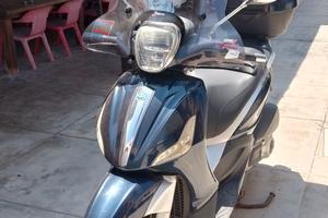 Beverly 300 i.e.