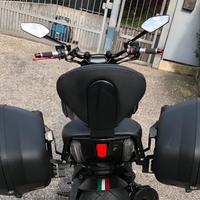 Kit borse rigide laterali e schienale Diavel 11-18