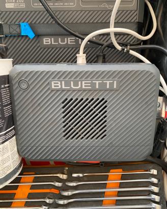 Bluetti charger 2
