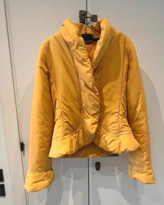 Piumino giallo boxy fit crop
