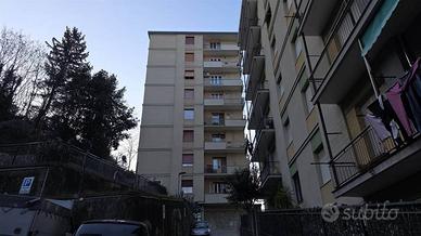 Appartamento di 80 m² con più di 5 locali a Genova