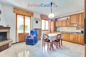 Appartamento Indipendente con Giardino, Taverna e