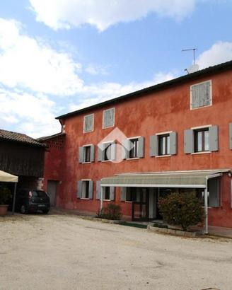 VILLA SINGOLA A CAERANO DI SAN MARCO