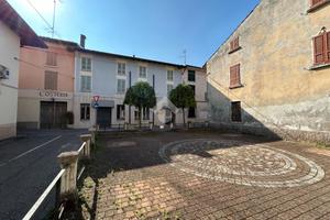 CASA SEMINDIPENDENTE A CALVISANO