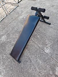 Panca declinata per addominali 