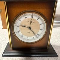 Orologio da tavolo a carica vintage funzionante
