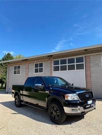 Ford F150 Lariat 5.4 V8 - 2004