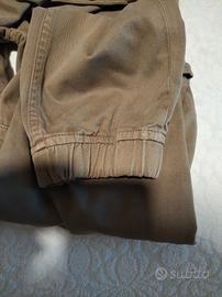 pantaloni cargo Guess 