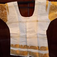 Vestito tradizionale indiano in cotone con ricami