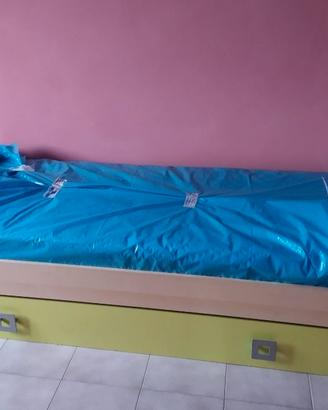 Letto singolo con secondo letto