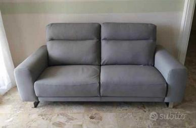   Divano in Pelle 3 Posti