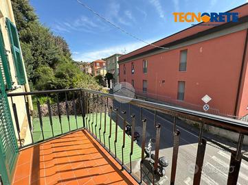 4 LOCALI A LA SPEZIA