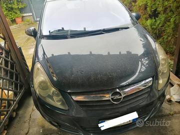 vendi opel corsa del 2007 impianto la gpl recente 