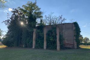 Rustico / Casale di 242 m² con 5 locali e box auto