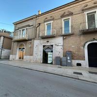 NEGOZIO A SAN SEVERO