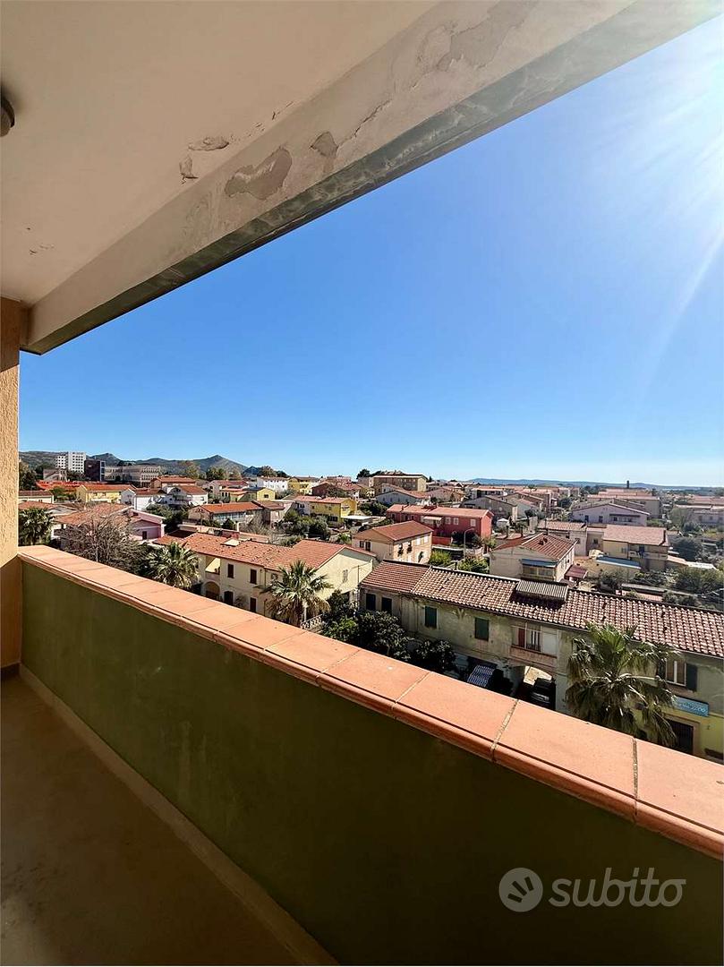 Apartment in Carbonia, Rinascita, Serbariu - Altro