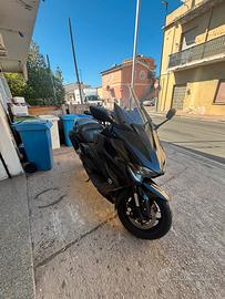 TMax 560 Tech Max