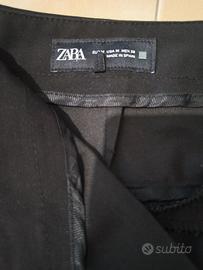 Pantaloni neri a zampa – Zara