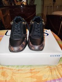 scarpe GUESS