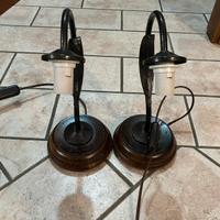 Coppia lampade in ferro battuto e legno