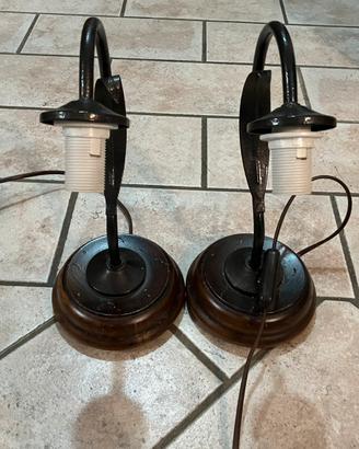 Coppia lampade in ferro battuto e legno