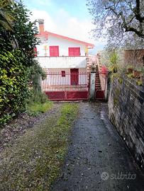 Villa da ristrutturare di 300 mq