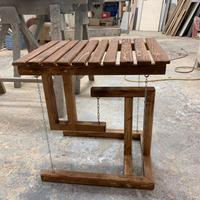 Tavolino sospeso e sedia telescopica e applicco