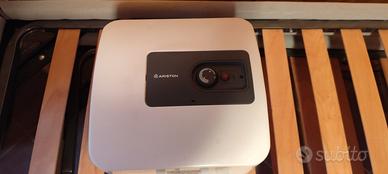 scaldacqua elettrico sotto lavello 