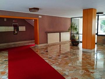 Trilocale Milano Via Maspero con box