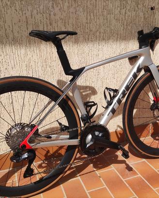 TREK MADONE SL7 GEN8 2025 perfetta 