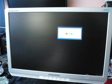 Monitor LCD varie marche