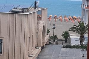 Quadrilocale centralissimo vista mare e Terme