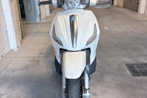 Piaggio beverly 350 st