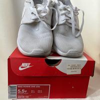 NIKE Roshe bianco n 5.5Y