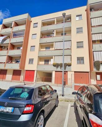 Appartamento di 110 m² con 3 locali e box auto a M