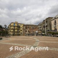 TRILOCALE CON ASCENSORE